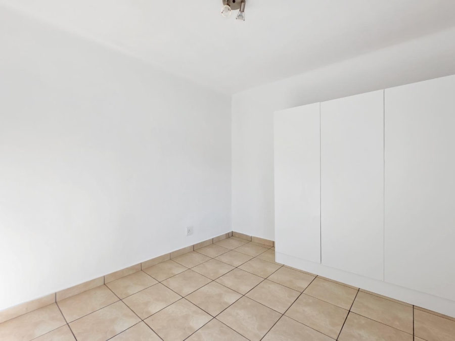 3 Bedroom Property for Sale in Zonnebloem Western Cape